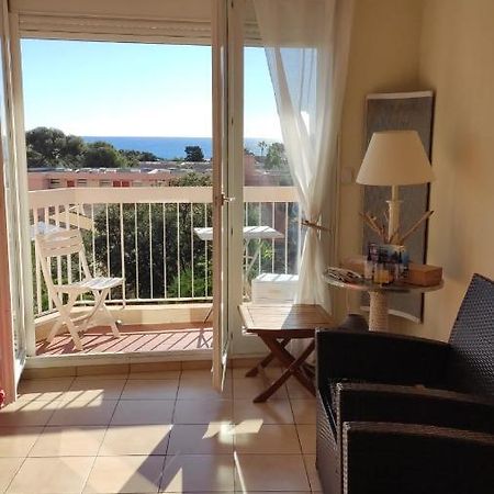 Appartement Lumineux Vue Mer Fréjus Εξωτερικό φωτογραφία